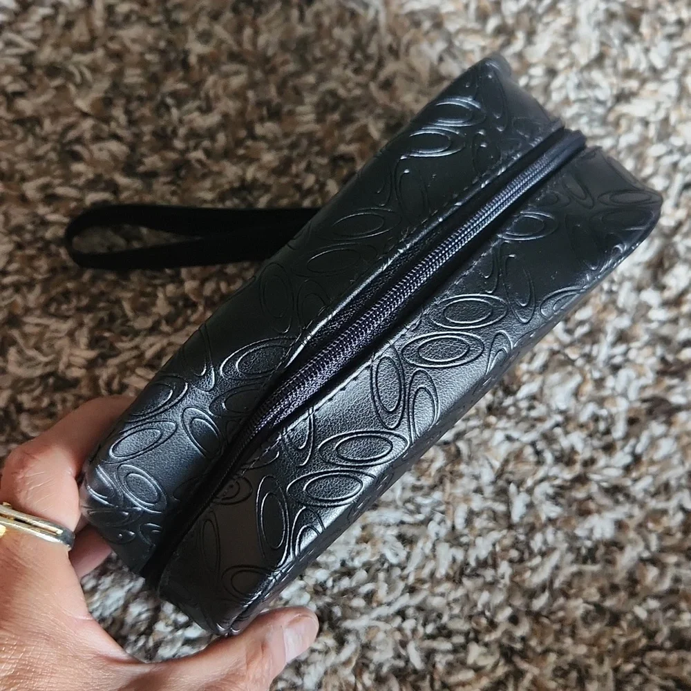 Oakley Sunglasses Case Only Black All Over Logo Zipper Soft Shell Leather Pouch